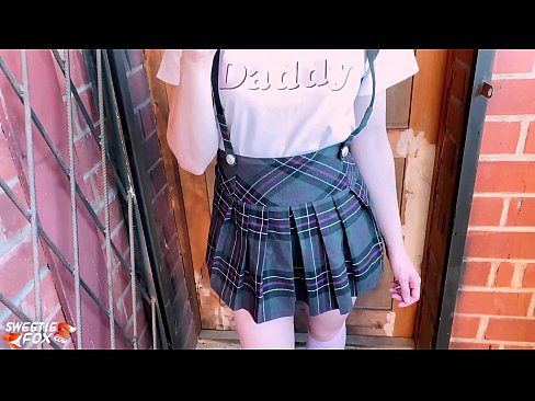 ❤️ Schoolgirl Mengisap penisnya dalam-dalam dan meniduri alih-alih kelas. Pelacur pada kami ️❤