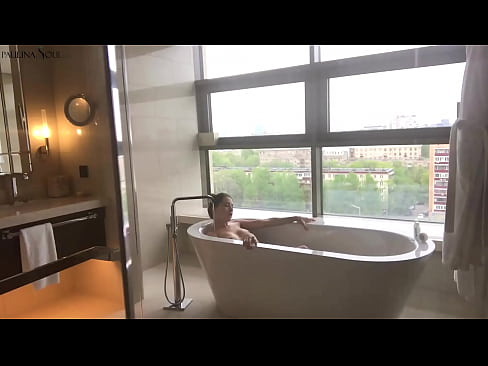 ❤️ Sayang yang luar biasa dengan penuh semangat menyentak vaginanya di kamar mandi Pelacur pada kami ️❤
