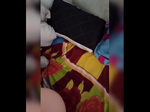 ❤️ Teman sekamar saya tinggal di rumah sendirian karena suaminya pergi berlibur dan saya mengambil kesempatan untuk menidurinya dan mengisi pantatnya dengan susu Pelacur pada kami ️❤